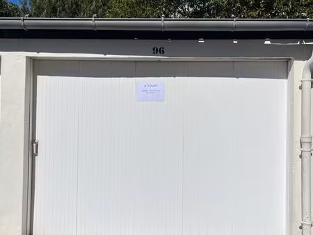 garage 16m2 à louer