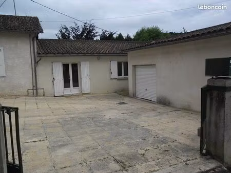 périgueux maisonf4 avec garage+parking et cour fermée