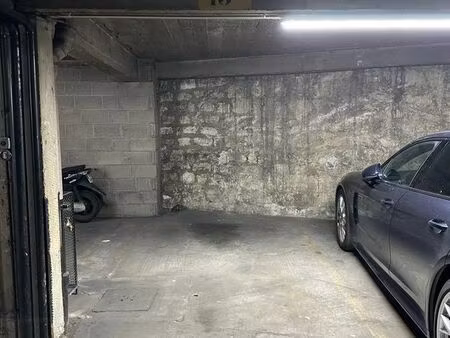 parking/box paris 13ème
