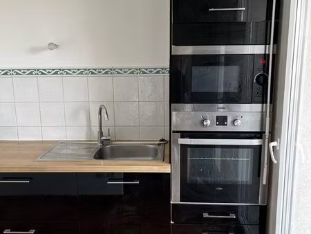 t2 40 m² – grand balcon 17 m² – résidence sécurisée – vitrolles sud