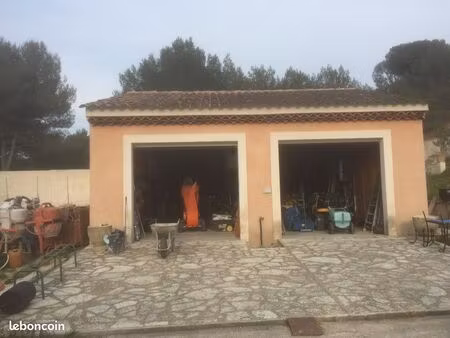 garage