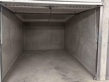 box fermé 14 m² – marseille 13e secteur athéna