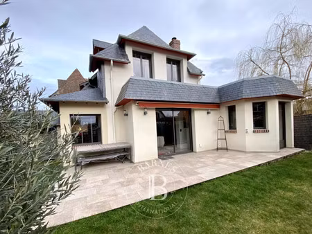 maison de luxe à vendre à tourgéville