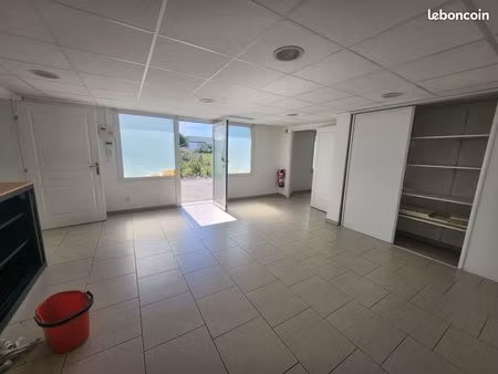 local d'activité de 250m²