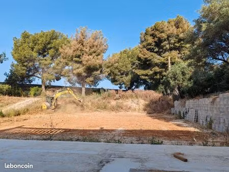 bureaux 145m2 parking 10 véhicules . cadre champêtre