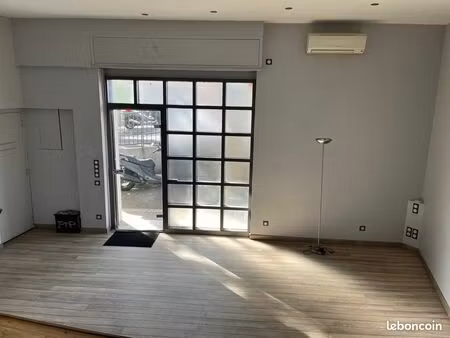 bureau à louer roucas blanc