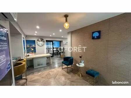 local commercial 55 m²