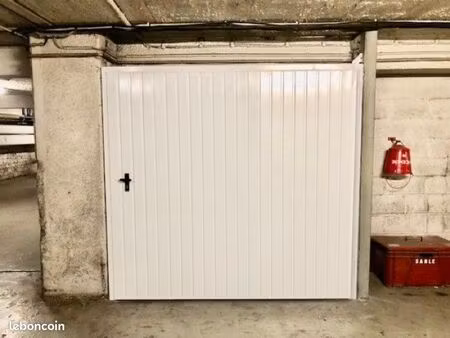 box fermé sécurisé 24/7 – paris 6 / notre-dame-des-champs