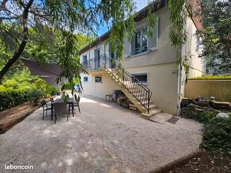 maison 4 pièces 80m²