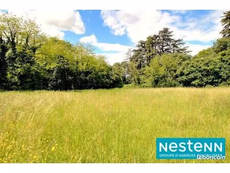 terrain 1800 m² jons
