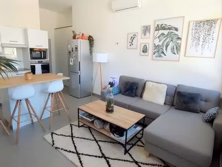 beau t2 appartement meublé châteaurenard