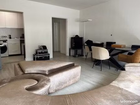 appartement 2 pièces 66 m2 paris 75016 maison de la radio