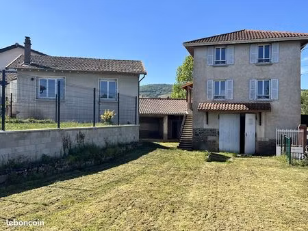 maison 6 pièces 165 m²