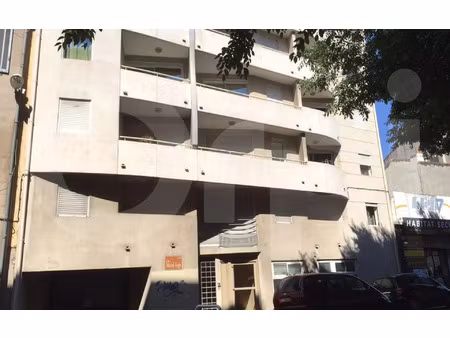 location stationnement  12 m² t- à marseille 8  95 €