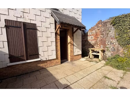 location maison  m² t-3 à octeville-sur-mer  650 €