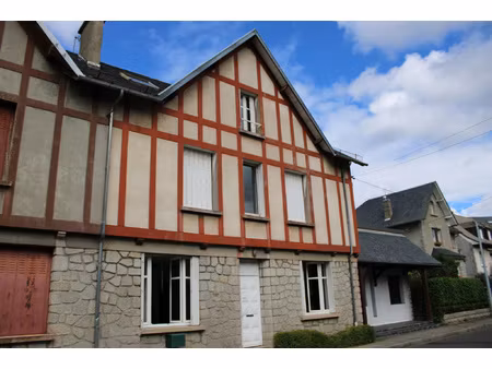 maison bourgeoise riom-es-montagnes