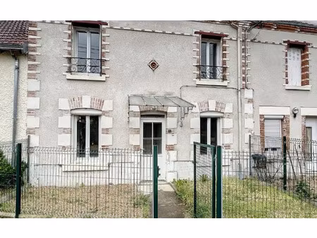 location maison  m² t-2 à thénioux  505 €