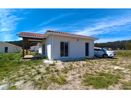 location maison  m² t-4 à vielle-saint-girons  1 200 €