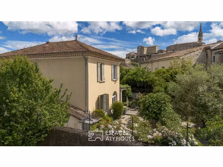 charmante maison bourgeoise avec jardin  terrasses et atelier d'artiste