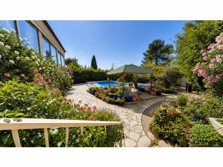 villa avec piscine