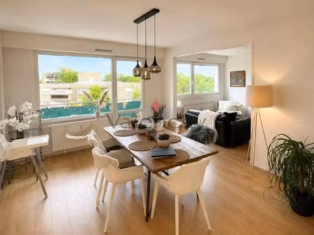 illzach bel appartement lumineux de 85 m² -parking- ascenseur