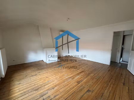 la grand croix - f4 de 90m2 au 2ème avec clim