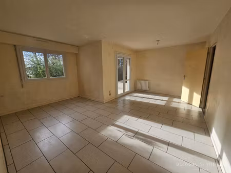 poitiers campus  appartement t3 avec jardin et garage.