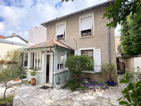 vente maison 3 pièces 109 m² lyon 8 (69008)