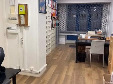 local commercial 40 m²