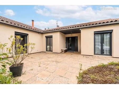 maison 6 pièces 150 m²