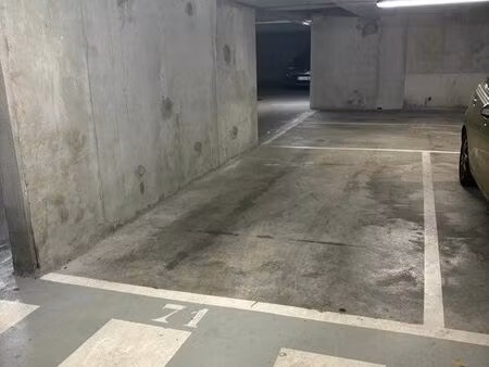 parking couvert sécurisé – quartier les sablons / division leclerc – châtillon (92)