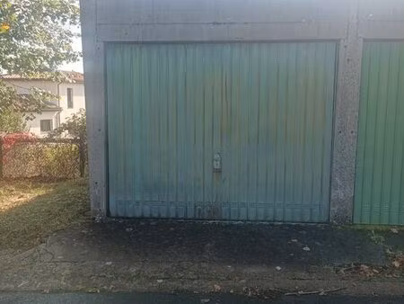 garage extérieur