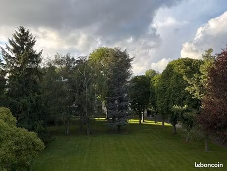 t3 dans résidence calme et arborée