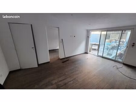 maisonnette habitation ou local professionnel en arrière cours au calme 3 pièces 45m2 plei