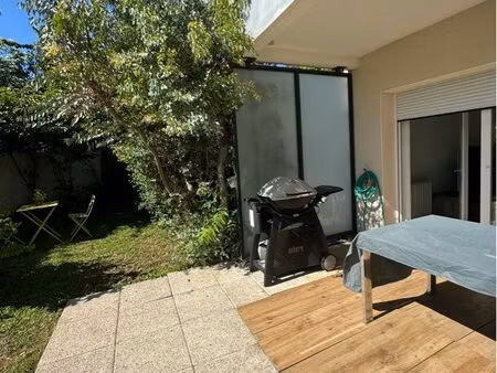 à louer t3 en rez-de-jardin à rillieux village