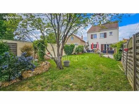 maison 6 pièces 95 m²