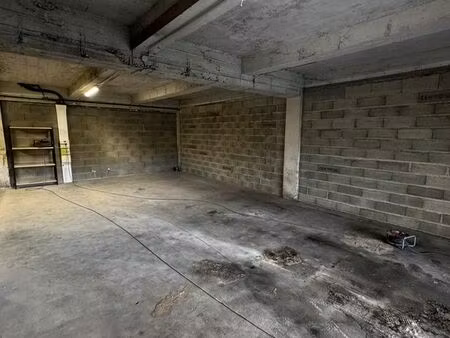 local professionnel / stockage – 70 m² – marcilly-d’azergues – 120 000