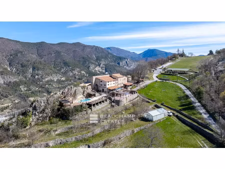 propriété viticole à vendre à puget-théniers