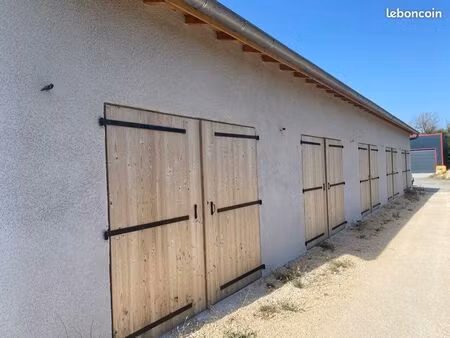 garage/box