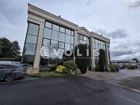 bureaux 308 m²