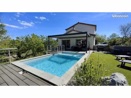 villa 5 pièces 119 m²