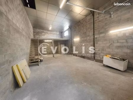 local d'activité 120 m²