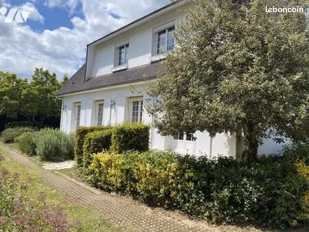 pavillon 7 pièces 189 m²