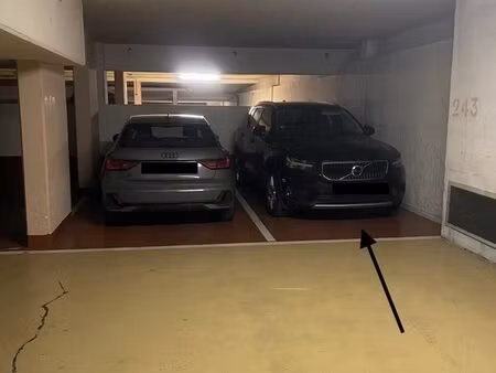 parking/box 12 m² levallois-perret