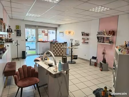 local commercial a louer