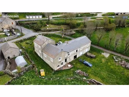 maison 6 pièces 160 m²