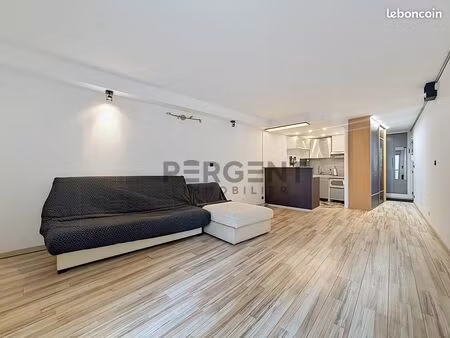 studio 1 pièce 37 m²