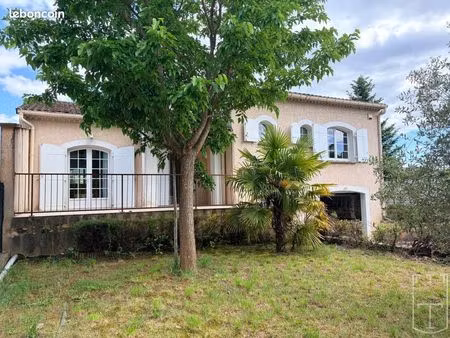 maison 6 pièces 142 m²