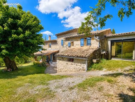 maison en pierre