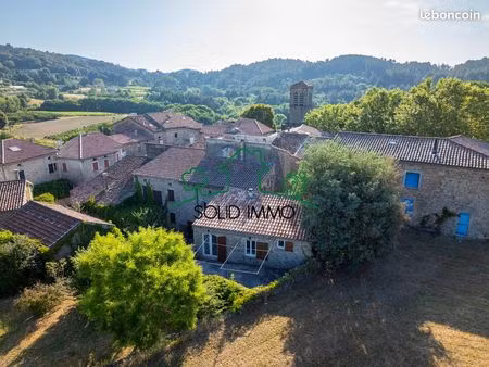 maison 5 pièces 156 m²